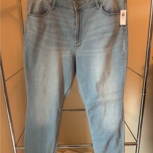 Old Navy Woman’s Denim Straight Jeans - Light Blue NWT